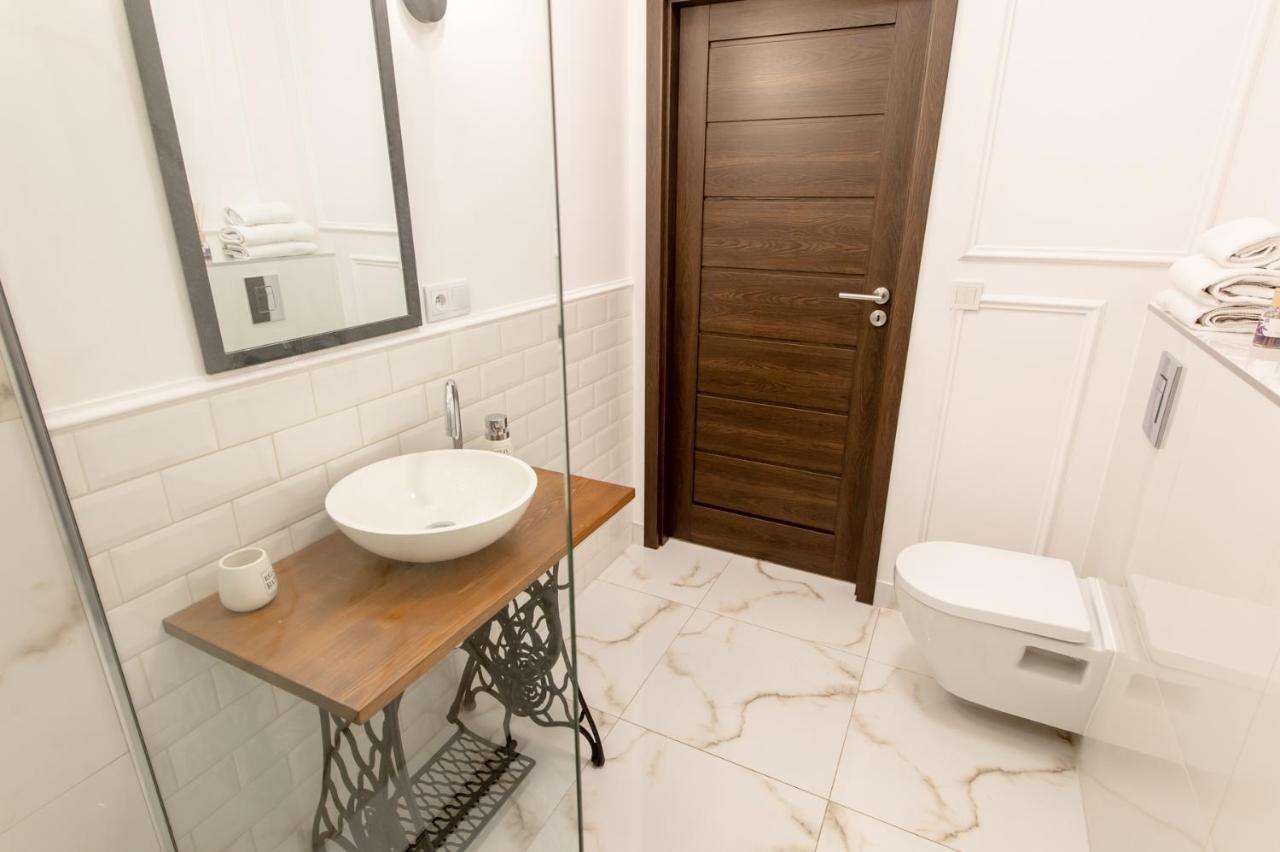 Super-Apartamenty Andersia Vip II Poznań Buitenkant foto